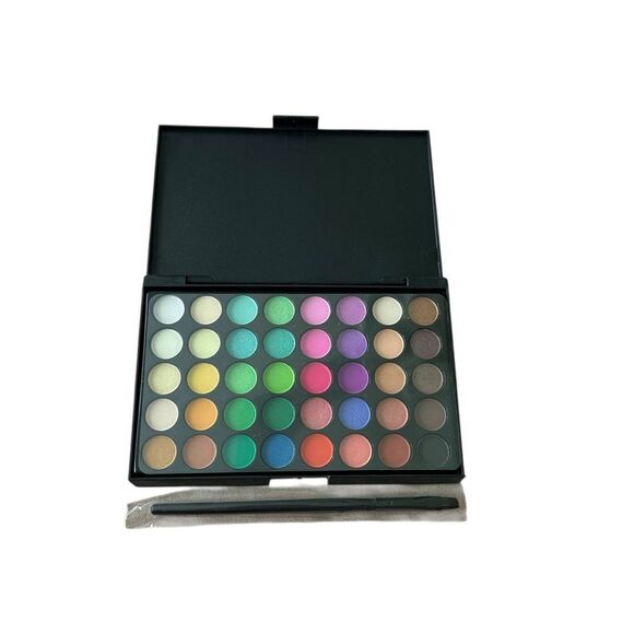 NWOT Popfeel Makeup Bundle - Picture 3 of 6